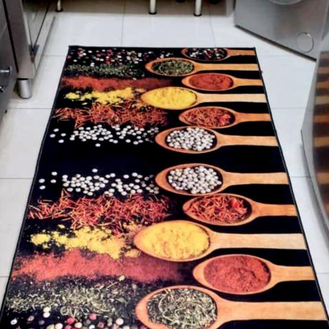 عکس فرش پاپریکا