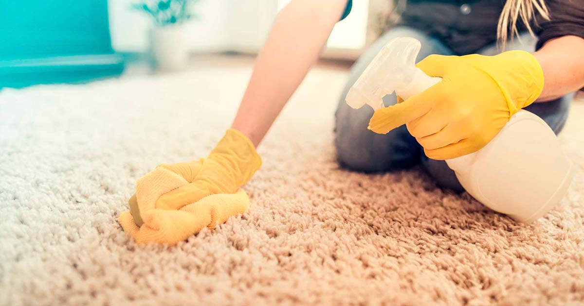 پاک کردن لکه روغن و چربی از روی فرش